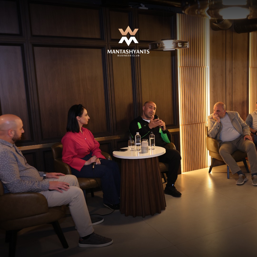 “No-Tie Meeting” with Arthur Abraham